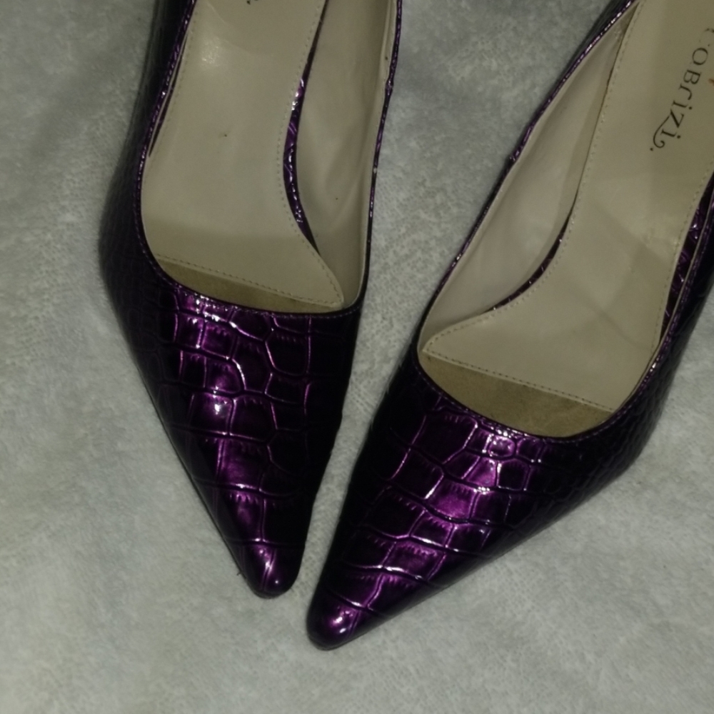 Gentle 3 inch used Cabrizi heel with minor wear